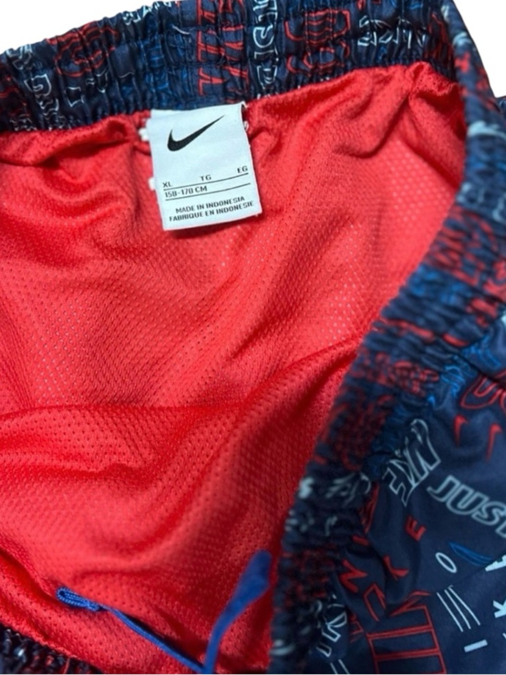 Nike Just Do It Swim Trunks - Picture 3 of 3